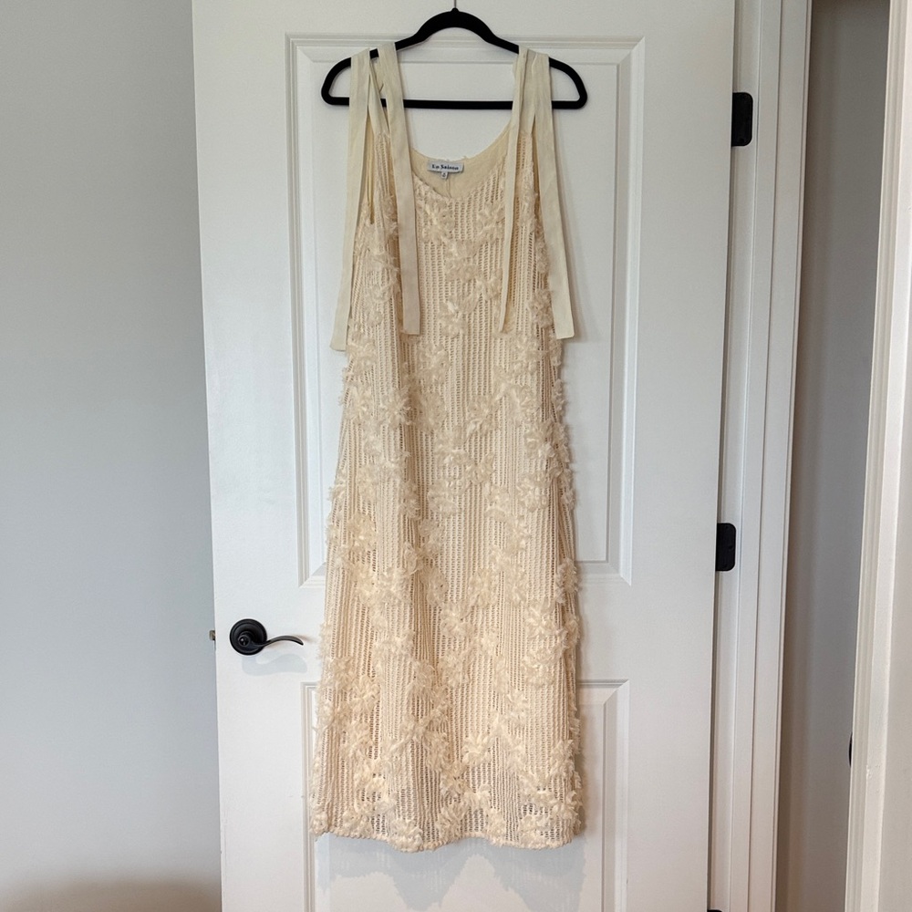 Elegant Cream Sleeveless Dress by En Saison